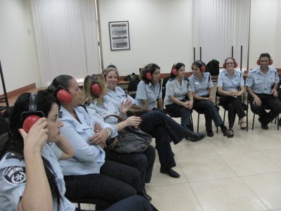 Lecture-to-cops-at-the-national-headquarters-Ramla-8-e1325408587178