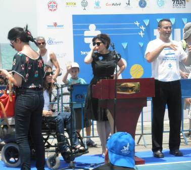 936194_10151591928141544_1703537805_nאתר